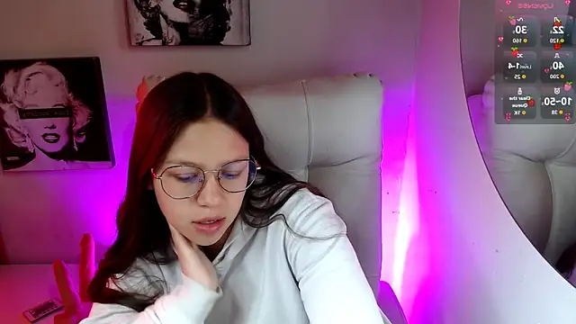 Snapshot of SamanthaRoldaan chatting on 02-04-26, 02:34 SamanthaRoldaan online show from 02-04-26, 02:34