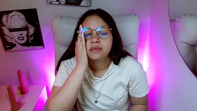 Snapshot of SamanthaRoldaan chatting on 02-22-26, 07:23 SamanthaRoldaan online show from 02-22-26, 07:23