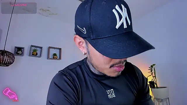 JordanSmiith  online show from 02-15-25, 08:11