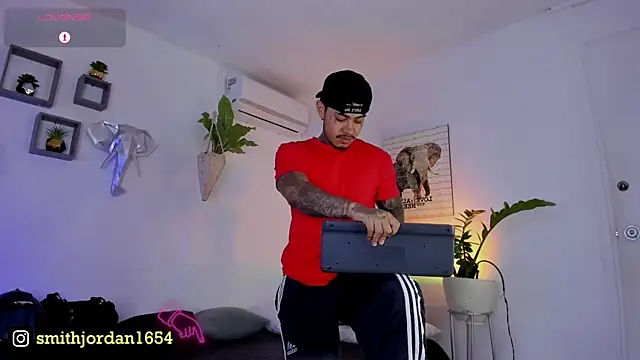 JordanSmiith  online show from 03-18-25, 08:26