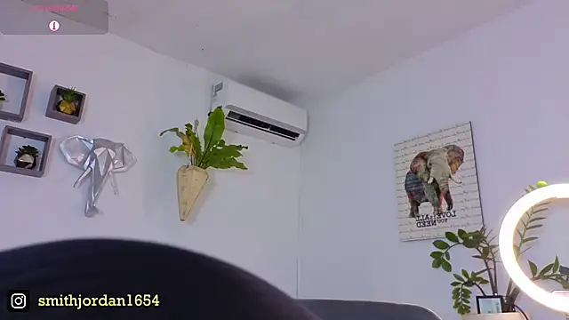 JordanSmiith  online show from 09-24-25, 08:45