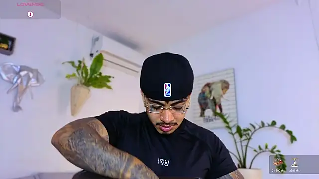 JordanSmiith  online show from 12-17-25, 08:59