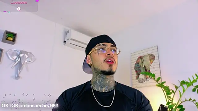 JordanSmiith  online show from 03-12-26, 08:48