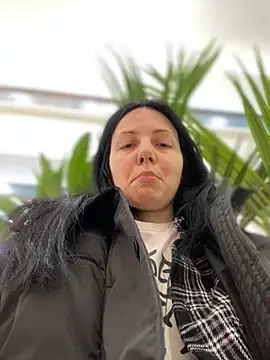 Snapshot of naughty_lucifer chatting on 02-05-25, 08:21 naughty lucifer online show from 02-05-25, 08:21