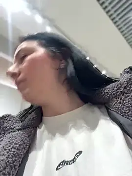 Snapshot of naughty_lucifer chatting on 03-13-25, 04:45 naughty lucifer online show from 03-13-25, 04:45