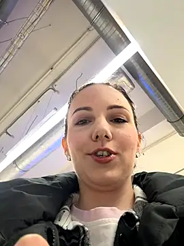 Snapshot of naughty_lucifer chatting on 10-10-25, 06:18 naughty lucifer online show from 10-10-25, 06:18