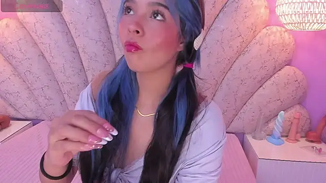 chloe watson  online show from 02-13-25, 07:21