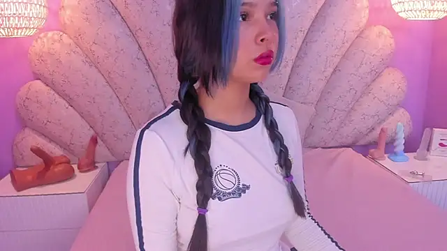 chloe watson  online show from 02-22-25, 09:59