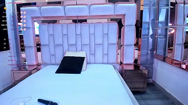 Snapshot of samantasm chatting on 01-31-25, 03:52 samantasm online show from 01-31-25, 03:52