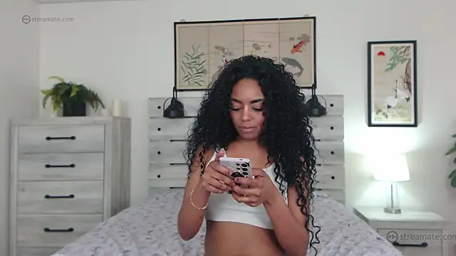 RobynKnight online show from 04-21-26, 06:41