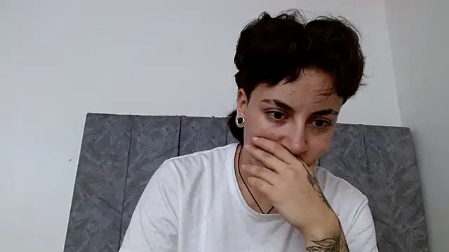 linda 33 online show from 11-12-25, 01:11