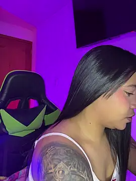 Snapshot of leila_22 chatting on 10-08-25, 07:17 leila 22 online show from 10-08-25, 07:17