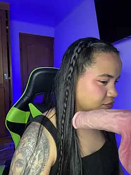 leila 22 online show from 03-15-26, 08:31