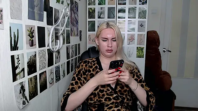 CapriScorpion online show from 10-29-25, 10:17