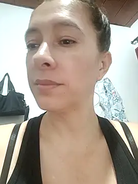 Snapshot of mademonsexy chatting on 02-18-25, 08:36 mademonsexy online show from 02-18-25, 08:36