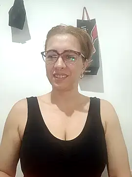 Snapshot of mademonsexy chatting on 10-18-25, 10:32 mademonsexy online show from 10-18-25, 10:32