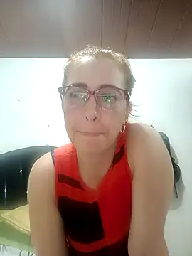 Snapshot of mademonsexy chatting on 10-21-25, 10:54 mademonsexy online show from 10-21-25, 10:54