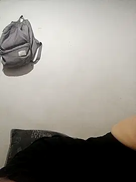 Snapshot of mademonsexy chatting on 11-08-25, 02:56 mademonsexy online show from 11-08-25, 02:56