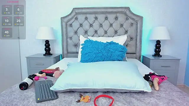 AdelaBrown online show from 12-12-24, 06:14