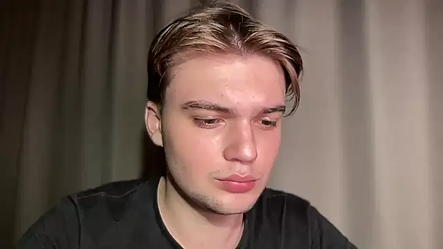 Snapshot of superfluboy_ chatting on 02-22-25, 09:15 superfluboy online show from 02-22-25, 09:15