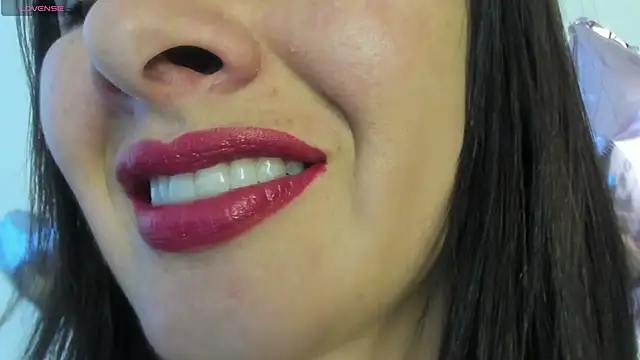 Snapshot of queen_fetish chatting on 05-28-26, 06:49 queen fetish online show from 05-28-26, 06:49