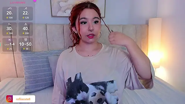 Snapshot of Atenea_cuteee chatting on 11-12-25, 02:12 Atenea cuteee online show from 11-12-25, 02:12