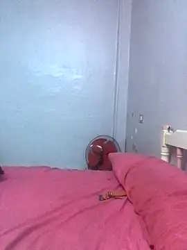 Snapshot of Arabian-B chatting on 11-17-25, 12:55 Arabian-B online show from 11-17-25, 12:55