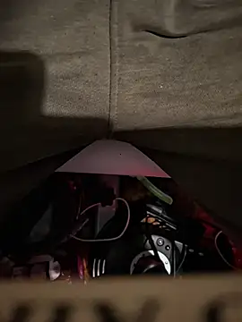 FreezingTie850 online show from 03-18-26, 09:29