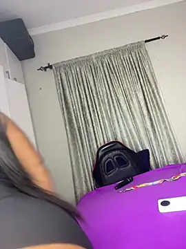Bustygoddess32 online show from 07-17-26, 11:31