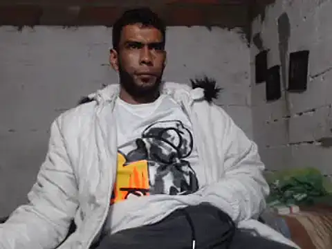 Snapshot of erik_alexander chatting on 01-15-25, 04:47 erik alexander online show from 01-15-25, 04:47