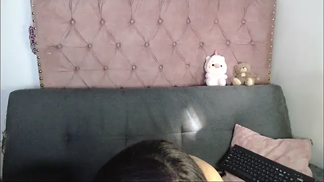 Snapshot of missbella1 chatting on 07-01-26, 08:19 missbella1 online show from 07-01-26, 08:19