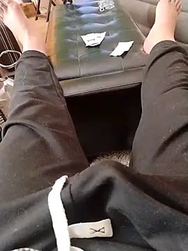 Snapshot of fukurbutt chatting on 02-14-25, 10:14 fukurbutt online show from 02-14-25, 10:14