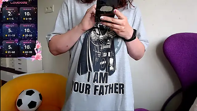 Snapshot of vaders_daughter chatting on 07-15-26, 06:07 vaders daughter online show from 07-15-26, 06:07
