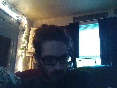 Snapshot of LongDickLance chatting on 01-11-26, 03:06 LongDickLance online show from 01-11-26, 03:06