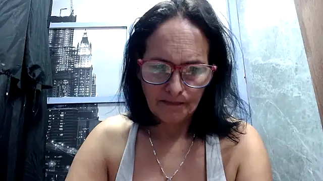 Nastylatinaxxx online show from 04-15-26, 02:57