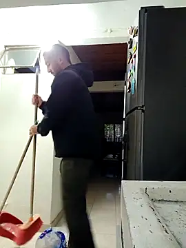 sebasxx97 online show from 09-19-25, 10:49