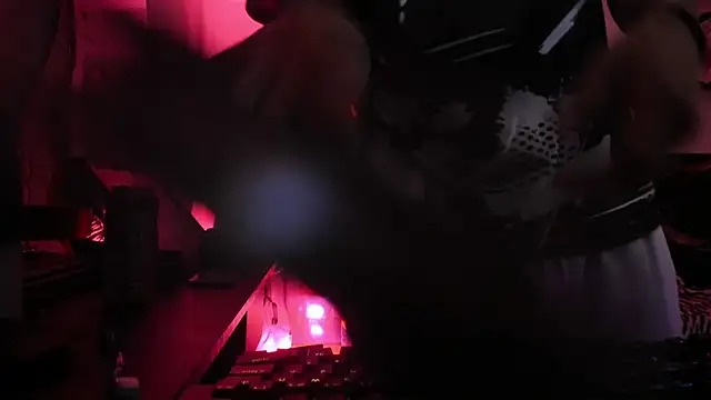 Snapshot of Sisoyalejo420 chatting on 12-02-25, 03:12 Sisoyalejo420 online show from 12-02-25, 03:12