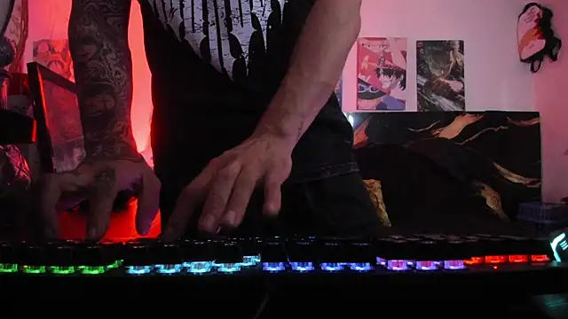 Snapshot of Sisoyalejo420 chatting on 12-18-25, 05:46 Sisoyalejo420 online show from 12-18-25, 05:46