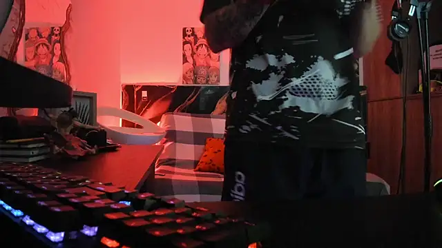 Snapshot of Sisoyalejo420 chatting on 01-06-26, 12:14 Sisoyalejo420 online show from 01-06-26, 12:14