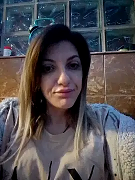 RileyLanna online show from 12-04-25, 02:10