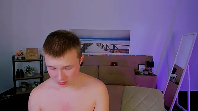 Snapshot of _Olli__Stiw_ chatting on 12-15-24, 02:30 Olli Stiw online show from 12-15-24, 02:30