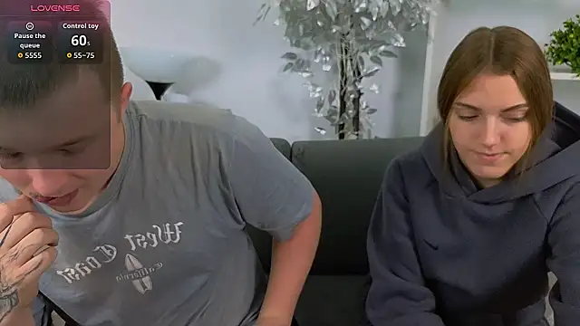 Snapshot of _Olli__Stiw_ chatting on 10-18-25, 07:53 Olli Stiw online show from 10-18-25, 07:53