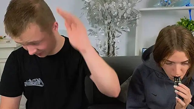 Snapshot of _Olli__Stiw_ chatting on 10-22-25, 08:14 Olli Stiw online show from 10-22-25, 08:14