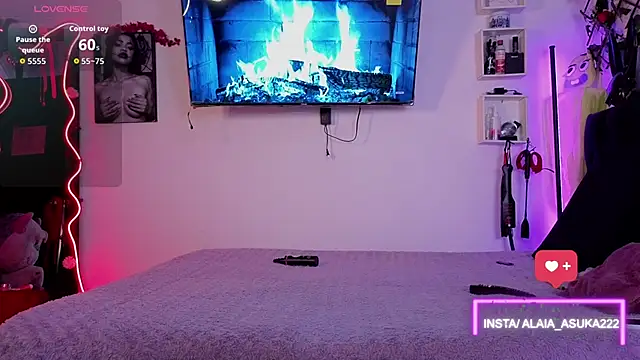 Alaia Asuka online show from 10-31-25, 12:22