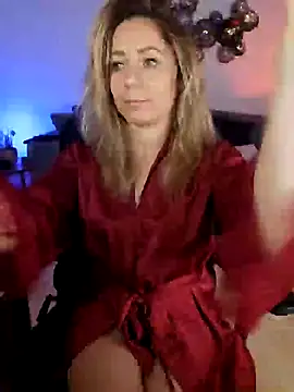 Snapshot of angela_88 chatting on 01-26-25, 06:58 angela 88 online show from 01-26-25, 06:58