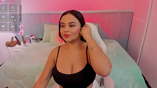 Snapshot of katia_bigboobs1 chatting on 10-01-25, 09:15 katia bigboobs1 online show from 10-01-25, 09:15