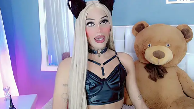 Snapshot of amal_baddell chatting on 02-02-25, 01:30 amal baddell online show from 02-02-25, 01:30