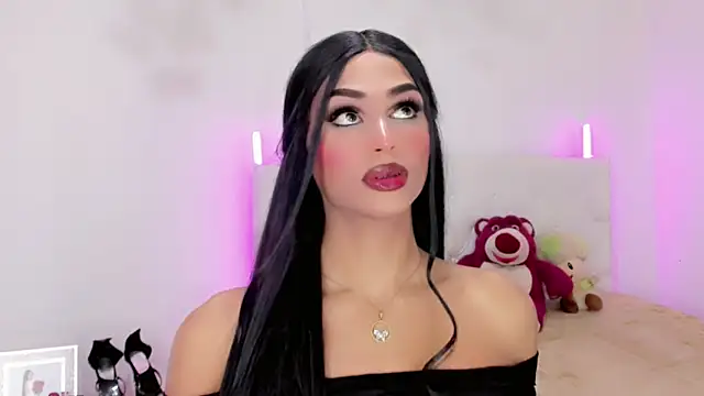 Snapshot of amal_baddell chatting on 10-26-25, 02:28 amal baddell online show from 10-26-25, 02:28