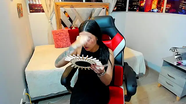 Kendall Sophy online show from 03-06-25, 07:43