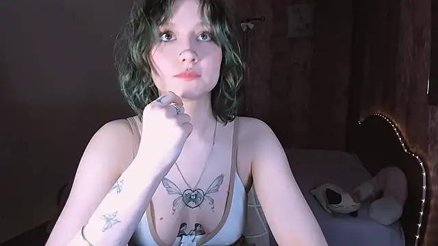 Snapshot of MariaMango chatting on 04-28-26, 02:27 MariaMango online show from 04-28-26, 02:27